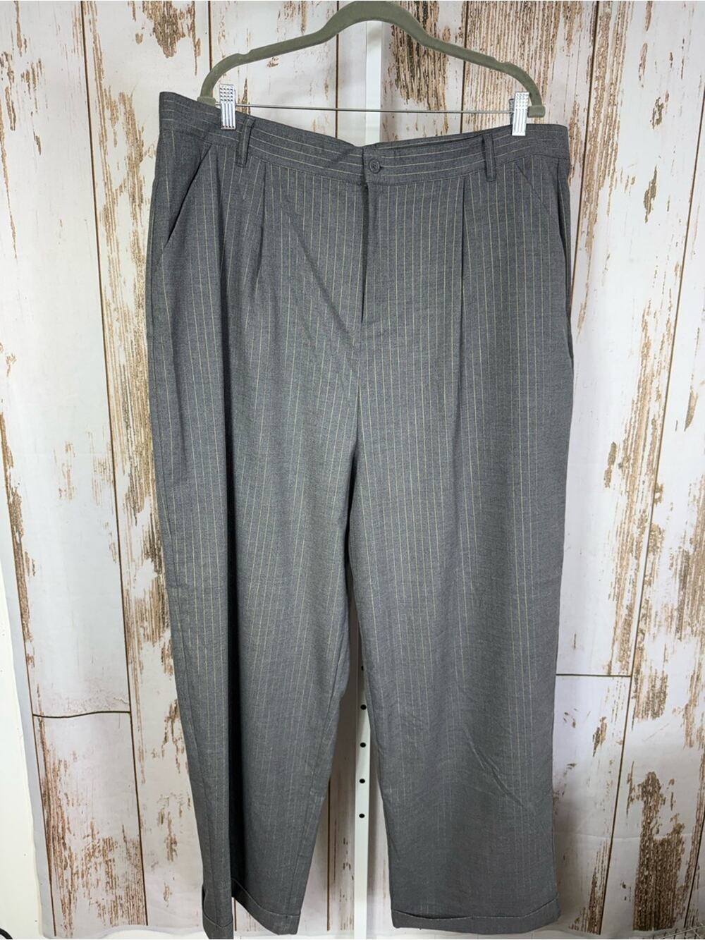 Venus, Grey and Gold Pinstripe Trousers. Size 22. In excellent condition!